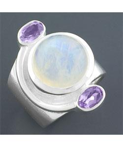 'Luna' Moonstone and Amethyst Silver Ring (India)