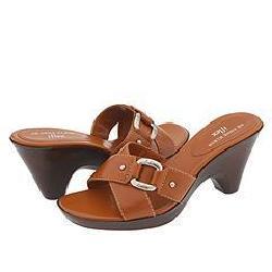AK Anne Klein Flirt Caramel Leather