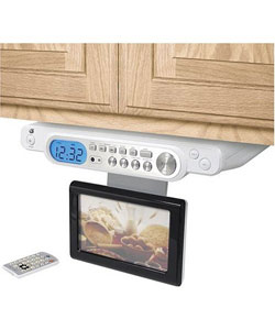 GPX Under Cabinet 7-inch LCD TV