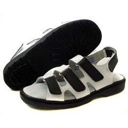 Sandbaggers Lucy Women's Black on White Size 5 Golf Shoes