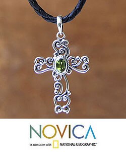 Sterling Silver 'Balinese Cross' Peridot Necklace (Indonesia)