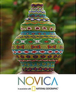 'Jade Ginger Jar' Beaded Rattan Basket (Indonesia)