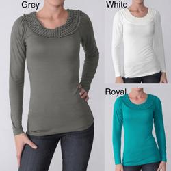 Journee Collection Everyday Junior's Crocheted Neck Top