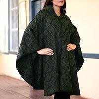 'Alpaca Wool 'Lush Leaves' Ruana Cloak (Peru)