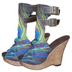 Muk Luks Women's Sun Luks Brown/ Peacock Wedge Peep Toes