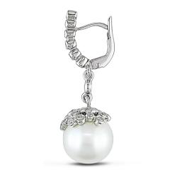 18k Gold South Sea Pearl and 1/2ct TDW Diamond Earrings (G-H, SI2) (11-12 mm)