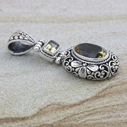 Sterling Silver Citrine with Floral Motif Pendant (Indonesia)