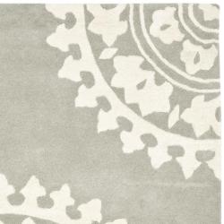 Handmade Soho Chrono Grey/ Ivory N. Z. Wool Rug (3'6 x 5'6')