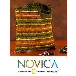 Handcrafted Wool 'Fresh Horizons' Medium Handbag (Peru)