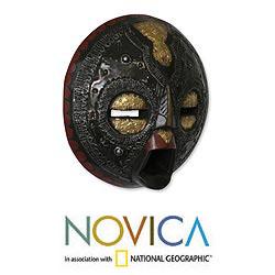 Handcrafted Sese Wood 'Sign of Protection' African Mask (Ghana)