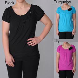 Journee Collection Women's Plus Size Flower-Applique Peasant Top