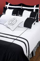 Rizzy Home Jashmeen 8-piece Queen-size Duvet Cover and Insert Set