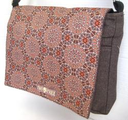 Two Tree Designs Medium Geometric Messenger Bag
