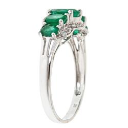 Dyach 14k White Gold Zambian Emerald and 1/10ct TDW Diamond Ring (G-H, I1-I2)