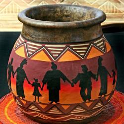 Handmade Luo 'Amazing Grace' Ceramic Planter (Kenya)