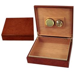 Cigar Humidor and Accessories Set Dos