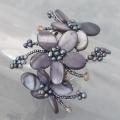Black Mother of PearlThree Blossom Garland Cuff (Thailand)