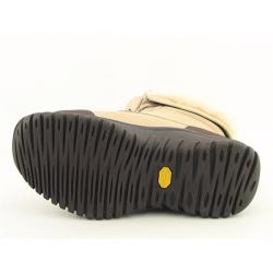 UGG Australia Women's Beige 'Adirondack' Snow Boots
