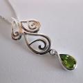 Sterling Silver Teardrop Peridot Necklace (Thailand)