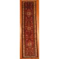 Persian Hand-knotted Hamadan Red/ Ivory Wool Rug (3'5 x 14'4) (Iran)