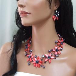 Modish Red Lily Mother-of-Pearl Freshwater Pearl Floral Jewelry Set (Thailand)