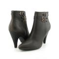 Baci Women's Engine Brown Boots (Size 7.5)