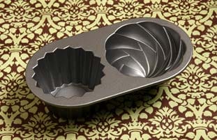Nordic Ware Cute Cupcake Cake Pan