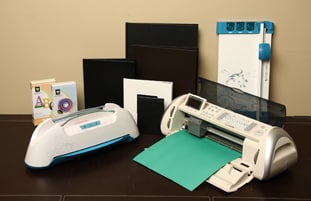 Cricut Expression Collection with YourStory Binder/ Laminator/ Paper Trimmer
