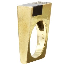 14k Gold Onyx and 1/5ct TDW Diamond Estate Ring (Size 4)