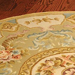 Handmade Empire Bouquet Soft Green/ Beige Wool and Silk Rug (4' Round)