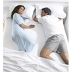 White 'Split the Sheets' Queen-size Sheet Set
