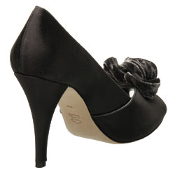 Via Spiga Women's 'Quinn' Flower Peep Toe Pumps