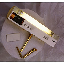 Polished Brass Cordless Picture Light