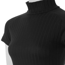 Currants Junior's Short-sleeve Mock Turtleneck