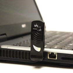 Easy Dock - Wireless Laptop Docking Station for PC and Mac