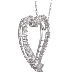 14k White Gold 1ct TDW Diamond Journey Heart Necklace (H, I1)