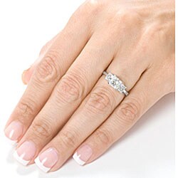 14k White Gold 2ct TDW Diamond 3-stone Ring  (H-I, I1-I2)