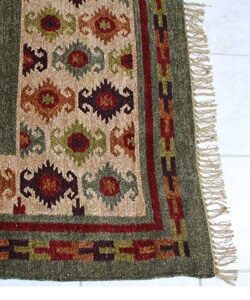Indian Caspian Hand-woven Chenille Rug (5' x 8')