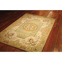 Handmade Empire Bouquet Soft Green/ Beige Wool and Silk Rug (7'6 x 9'6)