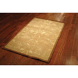 Handmade Zoe Bouquet Beige Wool and Silk Rug (6' x 9')