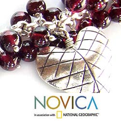 Sterling Silver 'Bright Berries' Garnet Necklace (Thailand)