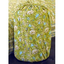Handmade 'Dhara' Reversible 4-piece King-size Quilt Set (India)
