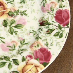Royal Albert 4-piece Country Rose Chintz Dessert Plates