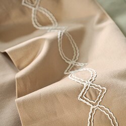 Grand Luxe Egyptian Cotton Sateen 300 Thread Count Chain Queen-size Deep Pocket Sheet Set