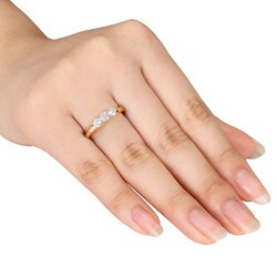 10k Yellow Gold 1/2ct TDW Diamond 3-stone Ring (G-H, I2-I3)