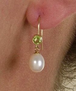 DaVonna 14k Gold Freshwater Pearl Peridot Drop Earrings