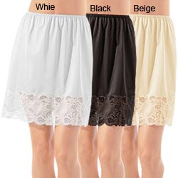 Illusions Women's 18-inch Nylon Slip