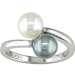10k Gold Black and White Freshwater Pearl Ring (6-6.5 mm)