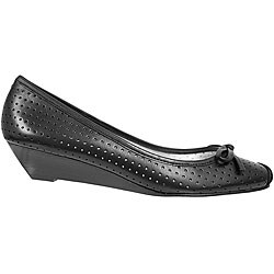 Jessica Simpson Women's Punched Wedges