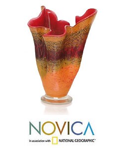 'Red Handkerchief' Hand-blown Murano Glass Vase (Brazil)